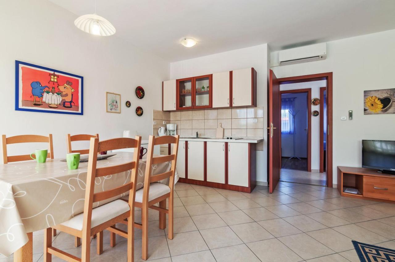 Apartment Marelja - Private Parking And Balcony Zadar Exterior foto
